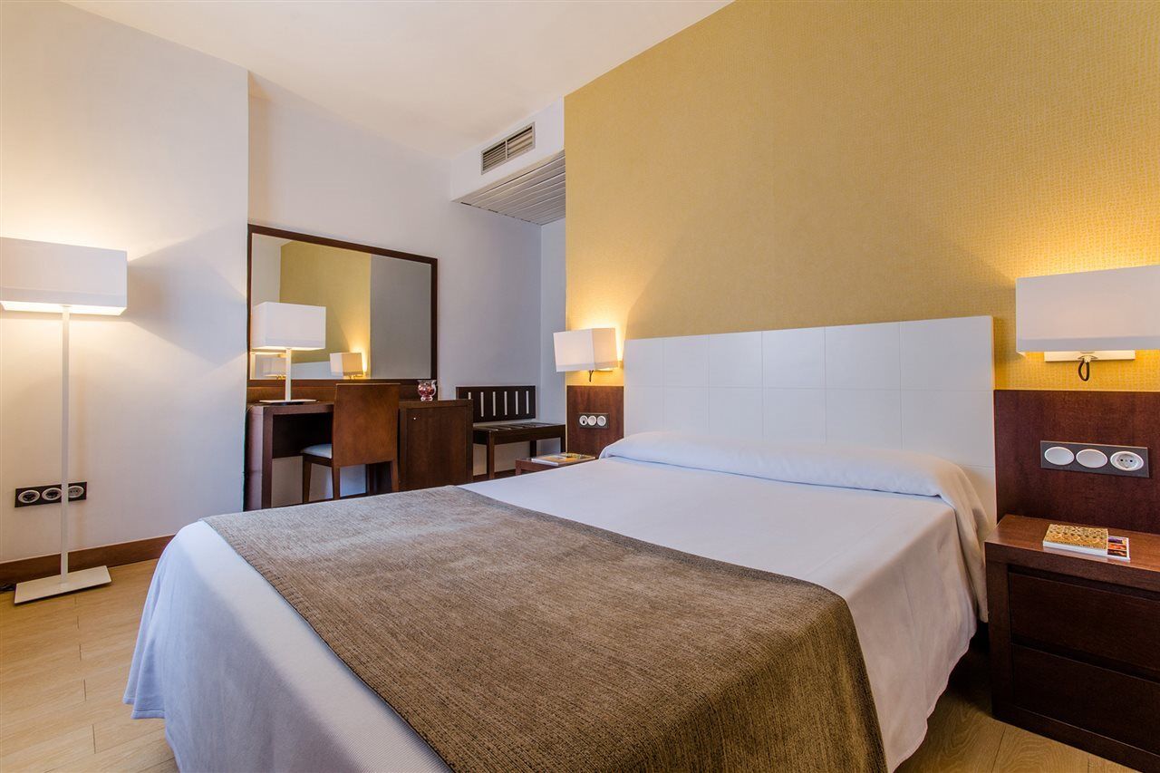 Don Juan Hotel Гранада Екстериор снимка
